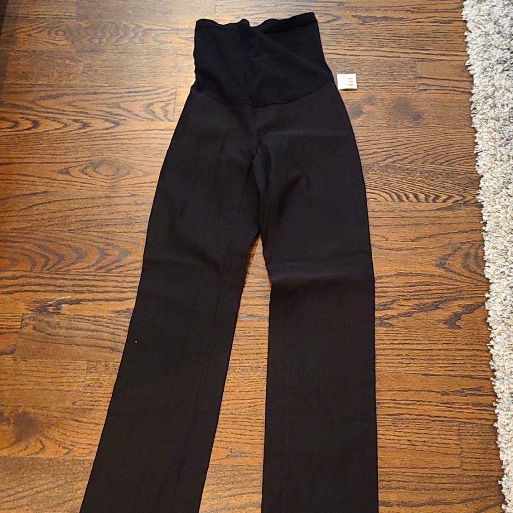 A pea in the pod Black Dress pants - materials